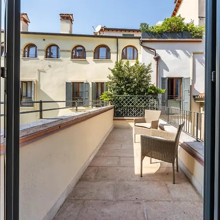 Palazzo Venier Apartment Verona Exterior photo