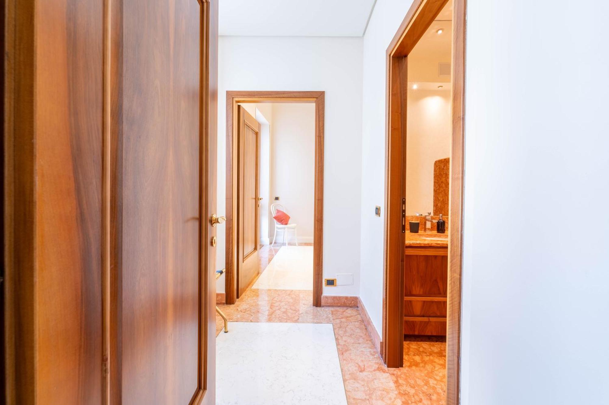 Palazzo Venier Apartment
